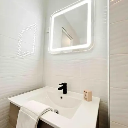 Le Dulys : 2 Prs, Vue Mer, Clim, 2 Min Plages Apartment *